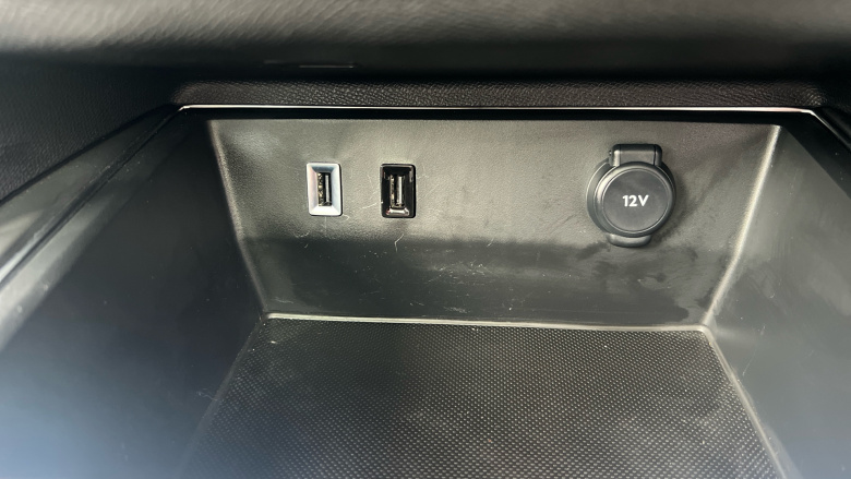 Citroen C5 Aircross 1.2 Hybrid 136 E-series 5dr e-DCS6 Petrol Hatchback